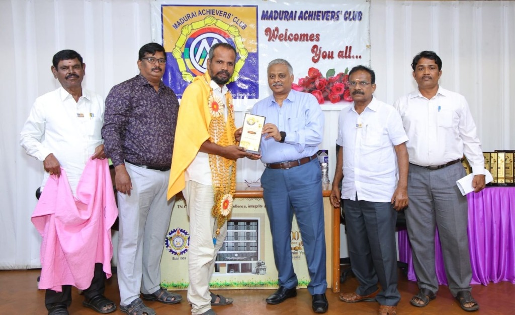 Madurai Achievers Club Welcomes You All - Award Ceremony Presenting to Ganesh Murugan